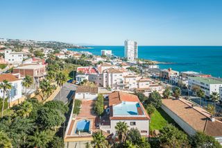 Casa a Torreguadiaro-San Diego. Oportunidades de inversión