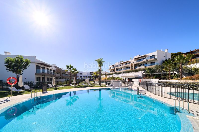 Foto 115b10dc-1c61-4e29-9eb3-53c840b080d5. Apartament amb aparcament piscina a Nueva Atalaya Estepona