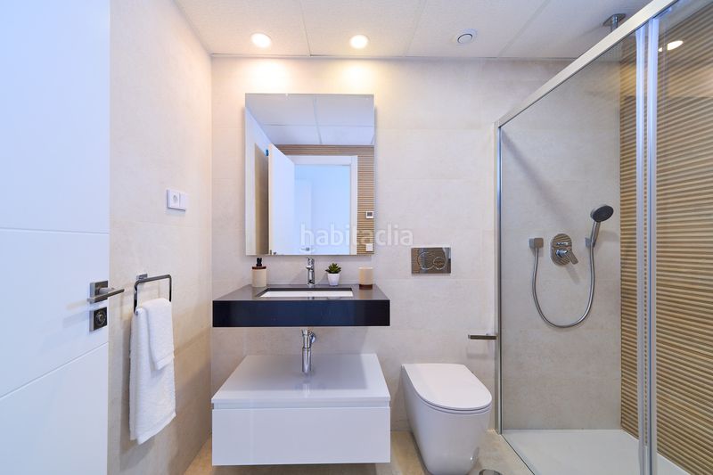 Foto 3ca07b3e-4551-475c-a3bf-714d6e63603e. Apartament amb aparcament piscina a Nueva Atalaya Estepona