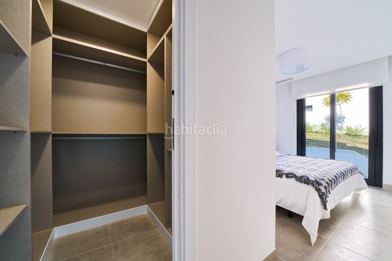 Foto 88259344-d4fe-426c-908c-f9337b750478. Apartament amb aparcament piscina a Nueva Atalaya Estepona