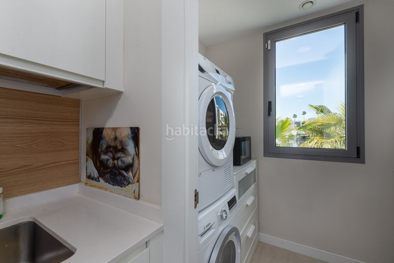 Foto 8d9c2772-85f5-4295-a86c-1c3ab03882b0. Apartament amb aparcament piscina a Centro Estepona