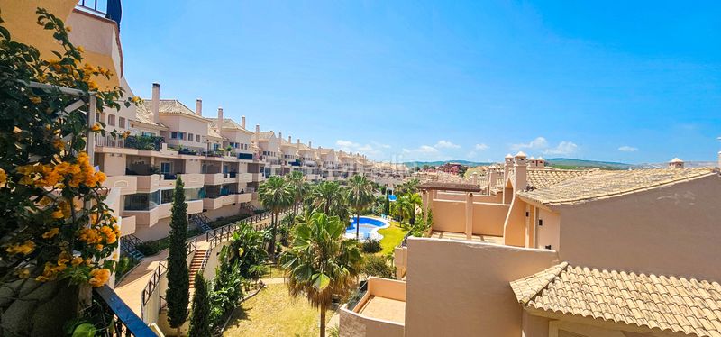 Foto 449e9334-2fd9-41c6-ae0e-7eff68d27833. Apartamento en i-4 2 en La Duquesa Manilva