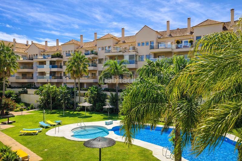 Foto ded78606-b4db-4d34-ab7d-fc5f30053f16. Apartamento en i-4 2 en La Duquesa Manilva