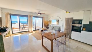 Àtic a Doña Julia Golf. Impresionante ático moderno de lujo con vistas 360º al mar y al