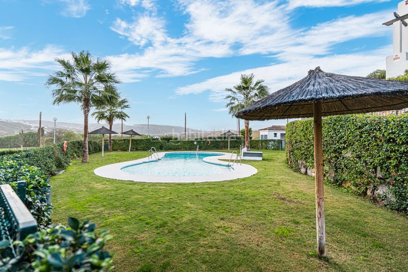 Foto aa0688da-4258-4b16-85a7-b62b7804e73e. Àtic amb aparcament piscina a Doña Julia Golf Casares