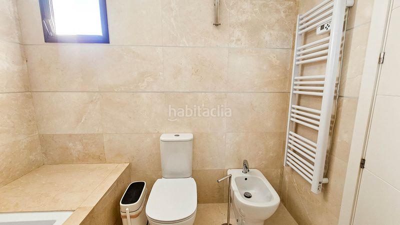 Foto e3e1f1d8-da1d-42d0-bc13-a7db8e7308eb. Àtic amb aparcament piscina a Doña Julia Golf Casares