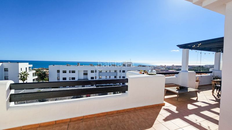 Foto ff7ed210-5b27-43d6-8970-b5da23776853. Àtic amb aparcament piscina a Doña Julia Golf Casares