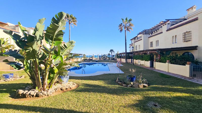 Foto a6ac622e-7b9a-4a17-87dd-88f1f183fe23. Casa bifamiliare in marina de Casares 21 in marina de Casares Casares