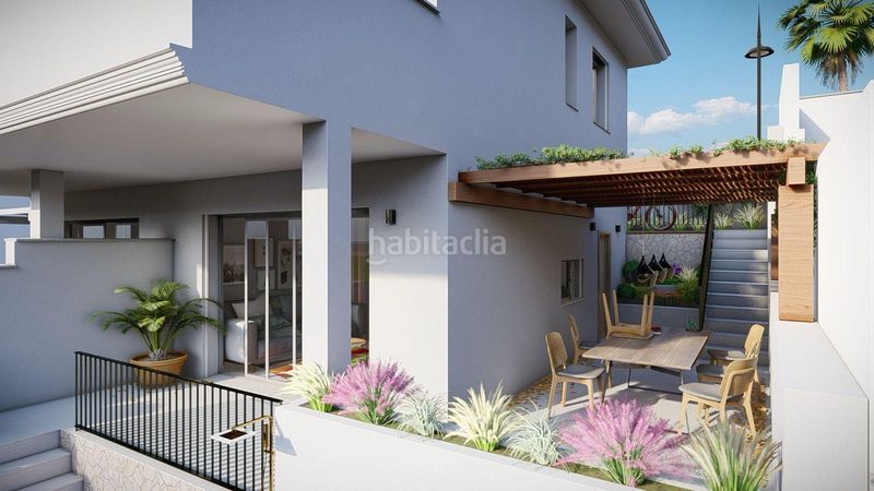 Foto c597d0ce-f769-446e-853a-b1714d98134b. Casa aparellada amb piscina a Chullera Manilva