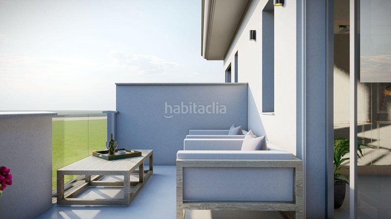 Foto e37af1fd-ab96-4f8e-a213-5221e7281bcc. Casa aparellada amb piscina a Chullera Manilva