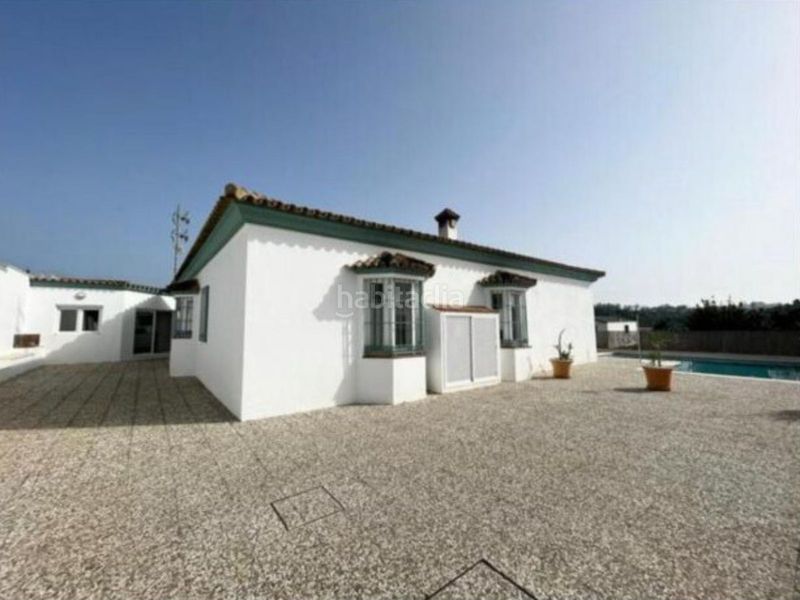 Foto a611a0ff-7343-4aac-bafe-caa2f7c609f4. Casa amb aparcament a Sotogrande alto Sotogrande