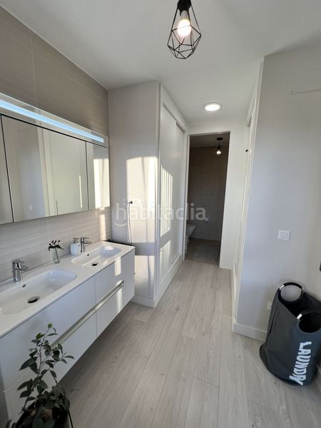 Foto 0923e74d-49b7-4918-97d8-9ffe5dd8f929. Casa aparellada amb aparcament piscina a Sotogrande alto Sotogrande