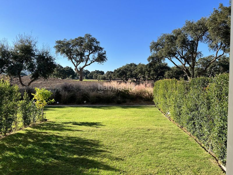 Foto 1d8bf3ce-344b-48f6-a114-53cc0b1bd986. Casa aparellada amb aparcament piscina a Sotogrande alto Sotogrande