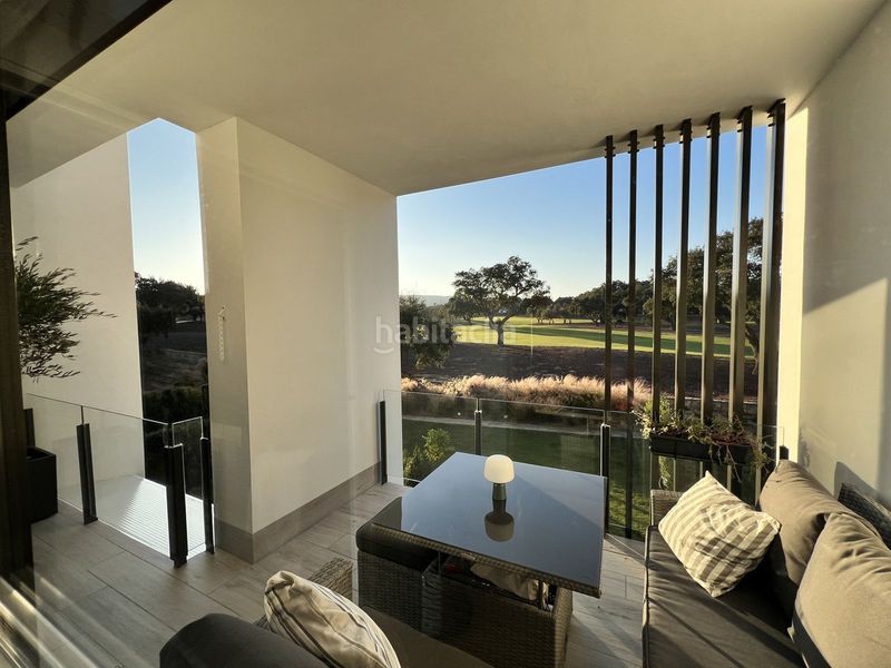 Foto 912d36d9-0bd0-49b7-b9d5-c63fec763b3c. Casa aparellada amb aparcament piscina a Sotogrande alto Sotogrande