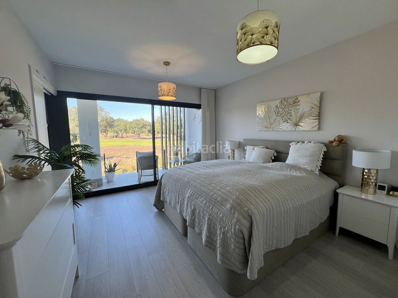 Foto 7b423653-7662-4d8a-a36f-13691ffd1e23. Casa adossada amb aparcament a Sotogrande alto Sotogrande