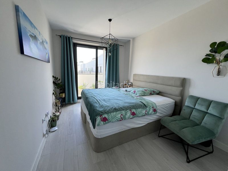 Foto a1097fa2-f52e-44db-8fa4-b5409b26cd2a. Casa adossada amb aparcament a Sotogrande alto Sotogrande