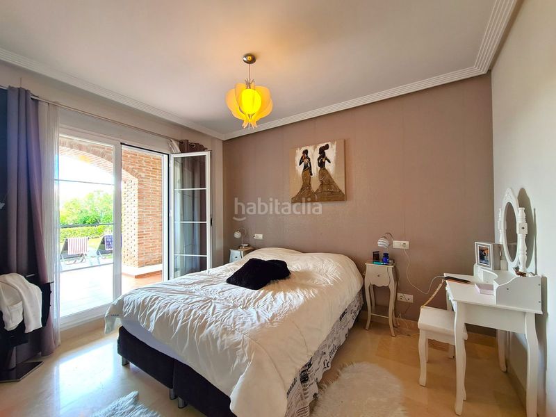 Foto 88e9a4e9-5bba-4e05-9638-ac30e0cd8dd9. Planta baixa amb aparcament piscina a los arqueros - puerto del almendro Benahavís