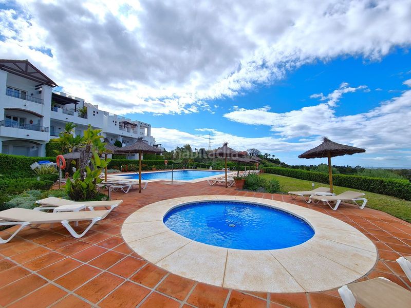 Foto b7478d47-687d-4421-ad2c-0520c9eedd09. Planta baixa amb aparcament piscina a los arqueros - puerto del almendro Benahavís
