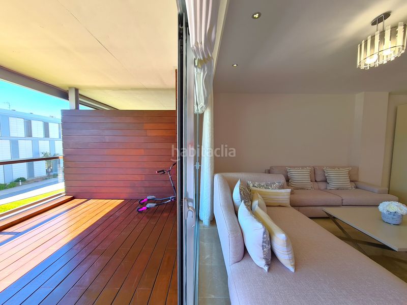Foto f71772c2-3bdb-4eb1-9c0f-f6b84bf98114. Apartament amb aparcament a Chullera Manilva