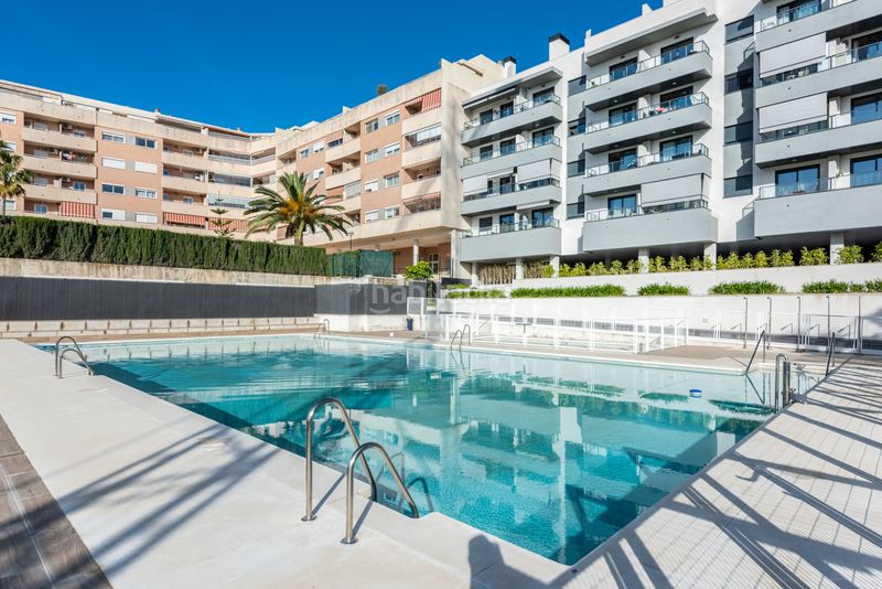 Foto f49c6459-4710-4b6c-895a-e165b15b43a8. Apartament amb aparcament piscina a Los Árboles Mijas