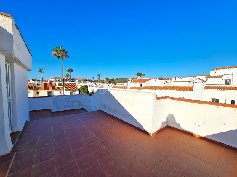 Foto 11ef7325-fd44-4b29-9cb1-a147ab98ca93. Casa aparellada amb piscina a marina de Casares Casares
