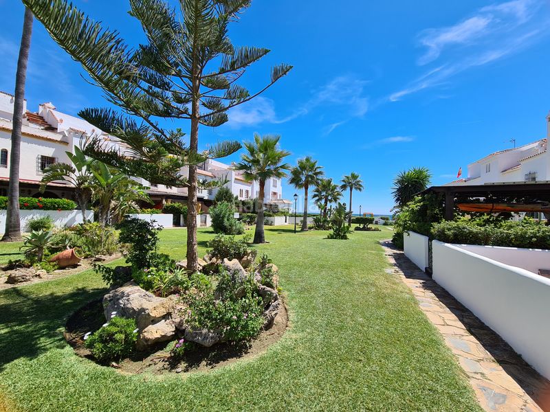 Foto 65e577f3-92f3-4d9c-8946-6b1b60217f24. Casa aparellada amb piscina a marina de Casares Casares