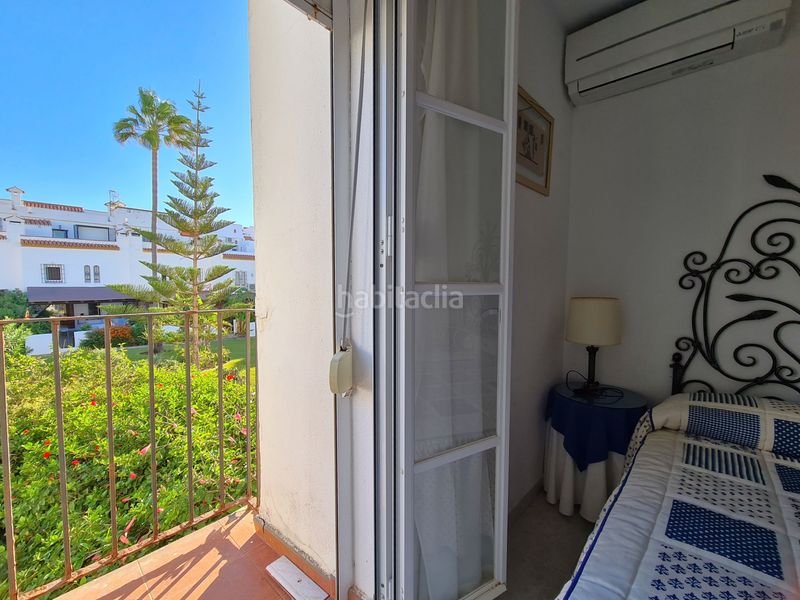 Foto b2b4707f-b609-4ac3-bf92-86573eb1c3ad. Casa aparellada amb piscina a marina de Casares Casares