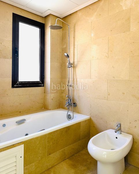Foto 43121d63-8c48-44cc-b918-1d83182a05dc. Àtic amb aparcament piscina a Manilva pueblo Manilva