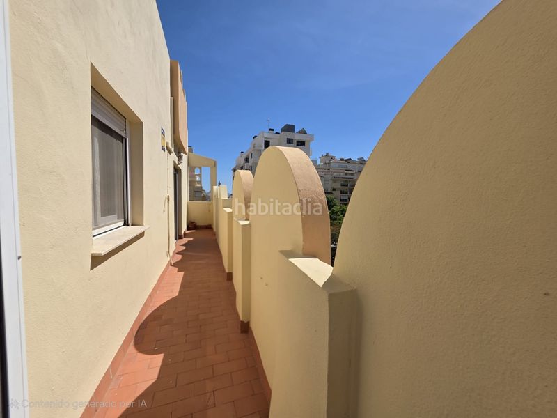 Foto 02069bab-6348-4ed6-8a5b-3a11b69027fb. Dúplex amb aparcament piscina a Centro Estepona