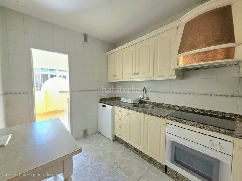 Foto b941c22b-0ab9-4ffa-b270-dd16434eb378. Dúplex amb aparcament piscina a Centro Estepona