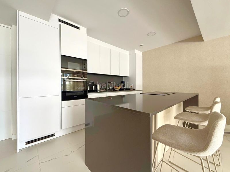 Foto fbb5cd95-61f0-4f65-80bc-5bd69a6c66b4. Apartament amb aparcament a bahía de Casares Casares