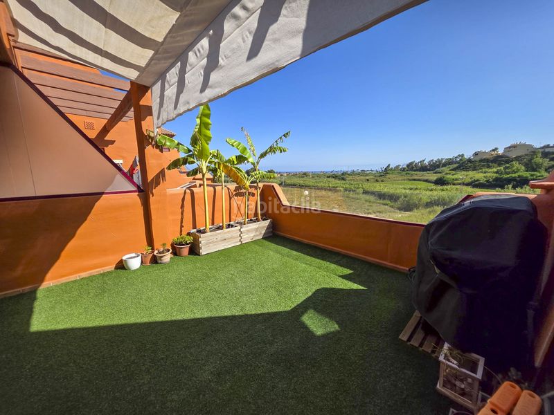 Foto 08bbedaf-b788-4783-b354-754e45892f8d. Apartament amb aparcament piscina a El Castillo Manilva