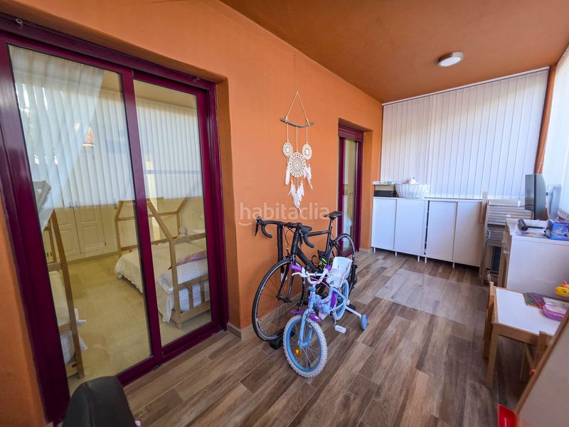 Foto 4f3fa3b0-15e9-4c37-8389-c518b6c3905f. Apartament amb aparcament piscina a El Castillo Manilva