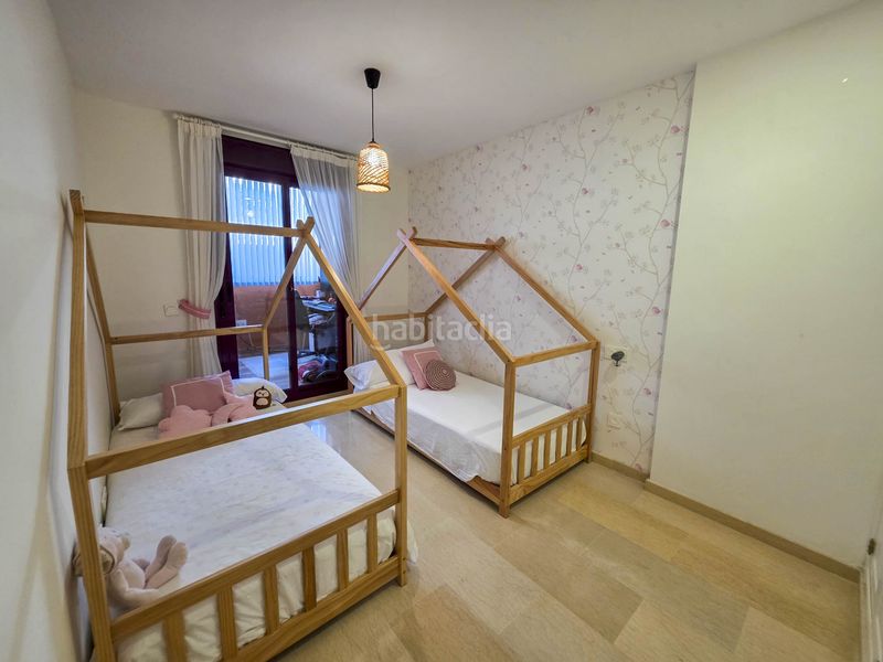 Foto 68ac393c-1348-4524-9938-fb4c3fc8885f. Apartament amb aparcament piscina a El Castillo Manilva