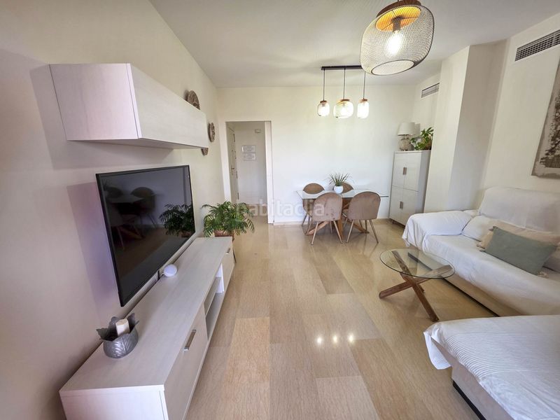 Foto 6b461c57-496a-4c3d-a06d-4a810983852b. Apartament amb aparcament piscina a El Castillo Manilva