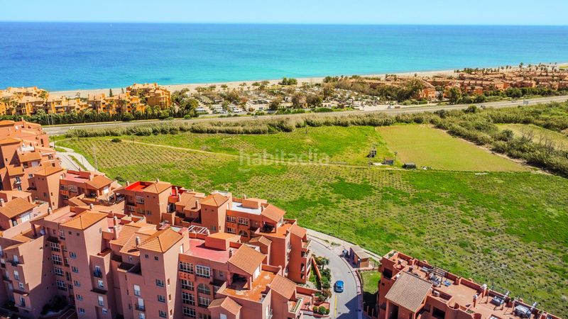 Foto a7a85933-b3db-413a-8342-0dea19f74061. Apartament amb aparcament piscina a El Castillo Manilva