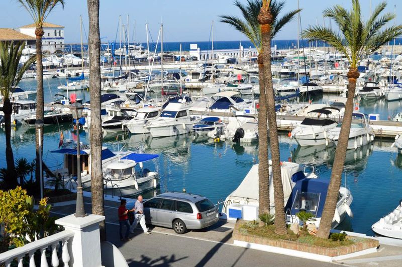 Foto 18f2ac76-35fd-403b-afe0-740e2d2ad055. Apartament amb aparcament piscina a La Duquesa Manilva