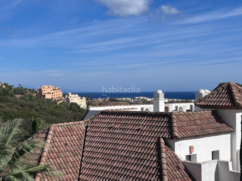Foto 2aa04207-bbd4-47aa-af91-53ea621d3a87. Apartament amb aparcament piscina a La Duquesa Manilva