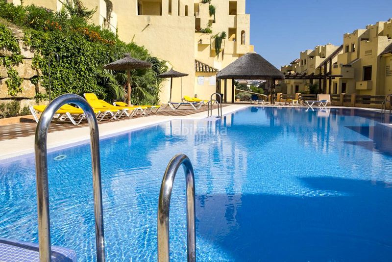 Foto 98c753eb-d12f-4356-8b9a-57e0227229cc. Apartament amb aparcament piscina a La Duquesa Manilva