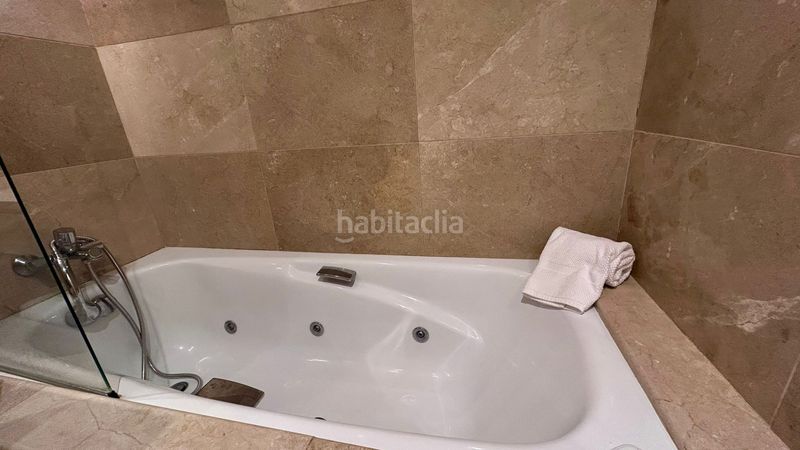 Foto abc8256a-5cb1-4a76-b5b8-09db8a47e9aa. Apartament amb aparcament piscina a La Duquesa Manilva