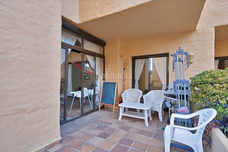 Foto 06a25f85-c187-4484-81d4-0933b1502bd4. Apartament amb aparcament piscina a Manilva pueblo Manilva