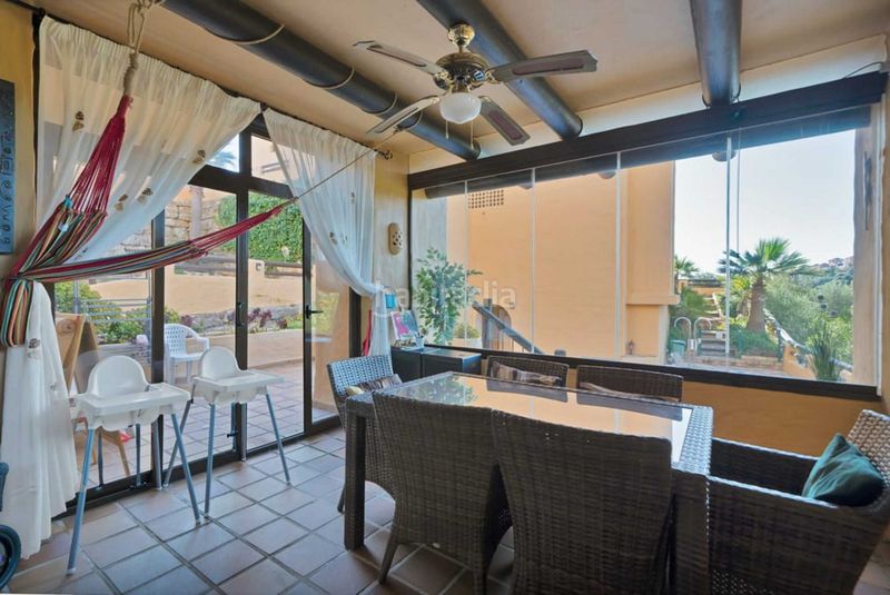 Foto 139da5d6-44d4-4da4-82ec-4eda7421a6df. Apartament amb aparcament piscina a Manilva pueblo Manilva