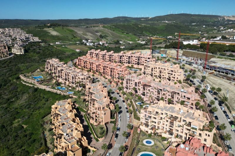 Foto 9fdd7f3f-448c-4c29-aeae-c2cf75daae11. Apartament amb aparcament piscina a Manilva pueblo Manilva