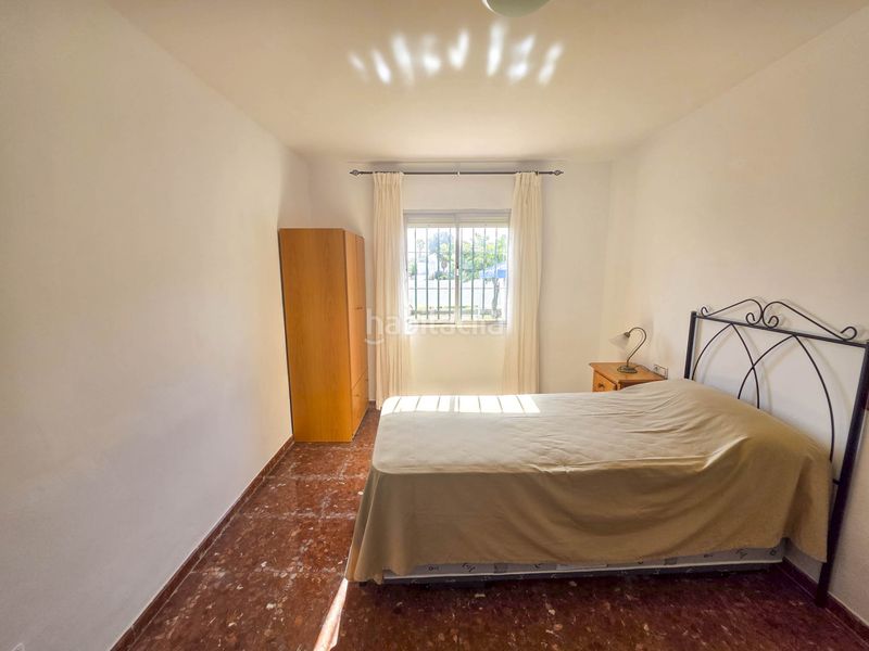 Foto 0c74a7c8-24ac-4573-9b29-e0851c7e03e5. Casa amb aparcament piscina a Centro Estepona