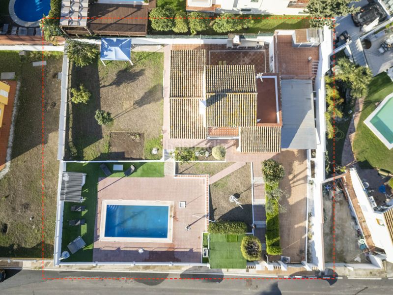 Foto 8a572fd0-da30-469d-a831-b5375bf48b1d. Casa amb aparcament piscina a Centro Estepona