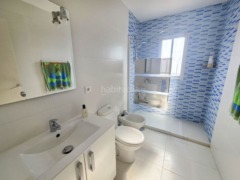 Foto f8d02859-2602-4571-bbd0-7db550bbb288. Casa amb aparcament piscina a Centro Estepona