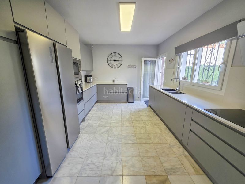 Foto 507c2a0d-5415-4975-8b39-ef9a984b0614. Casa amb aparcament piscina a La Duquesa Manilva