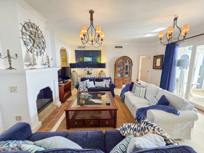 Foto 9ad2bff2-ce35-479f-babe-7c01e63aed2d. Apartament amb aparcament a bahía de Casares Casares