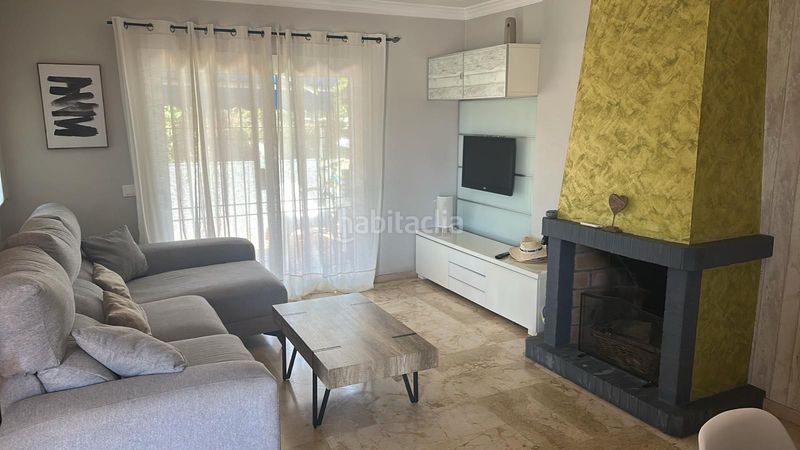 Foto 3f7a4680-87dc-4b38-83b9-8272a59ab650. Apartamento en Centro Estepona