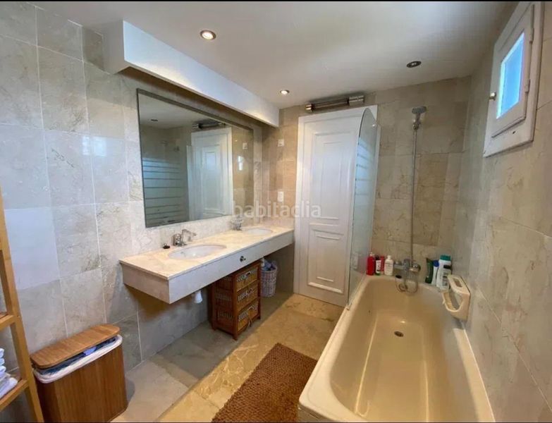 Foto 7faf9db2-6c7d-4752-8d1f-a787a9246e1c. Apartamento en Centro Estepona